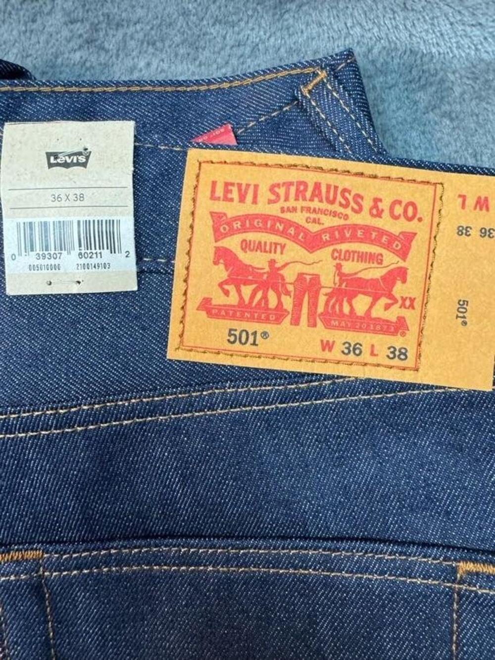 Levi's 501 Jeans Mens 36x38 Blue Raw Wash Regular Straight Button Fly Denim
